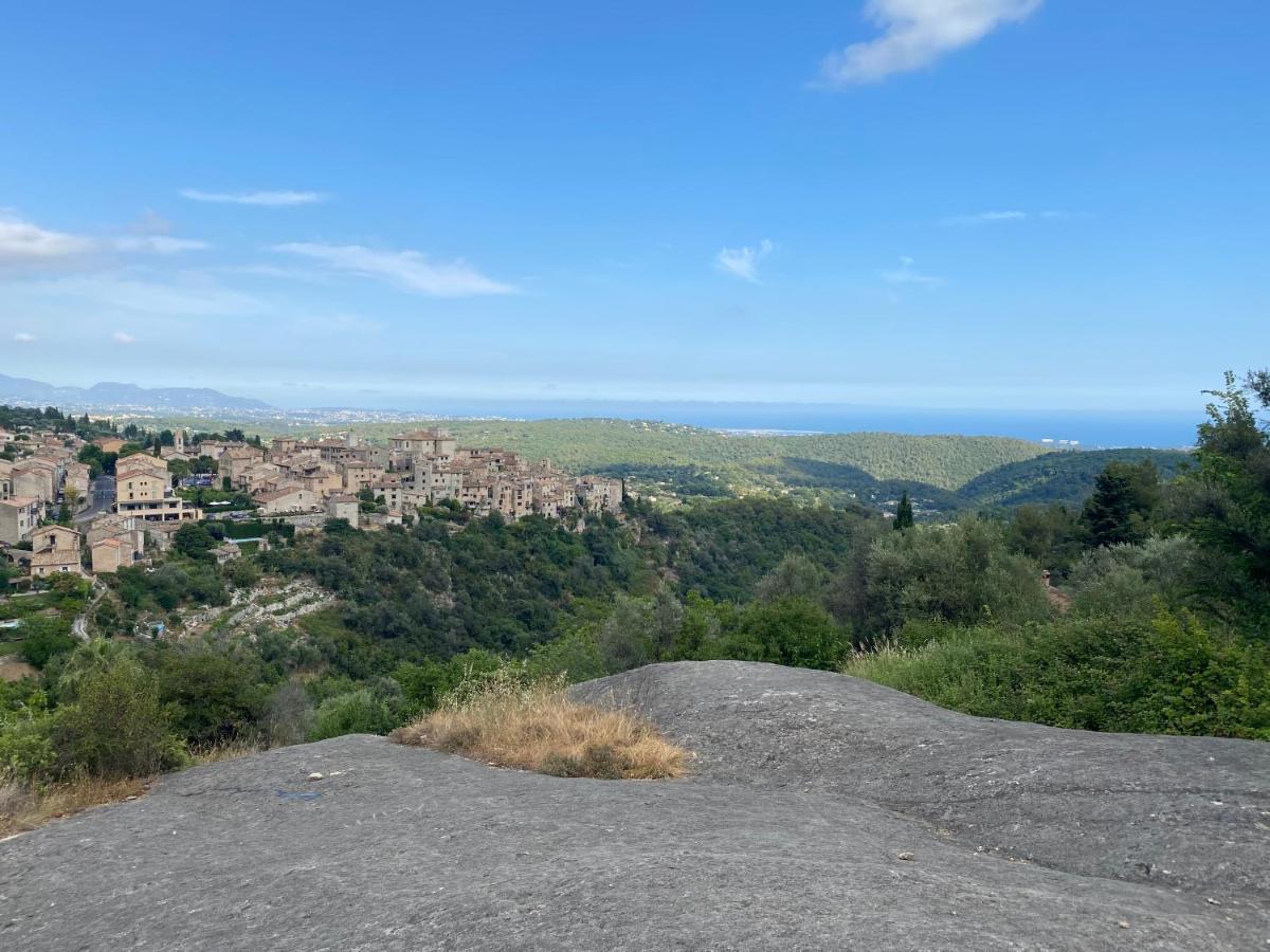Charmant Appartement Au Coeur Du Village Tourrettes-sur-Loup Buitenkant foto